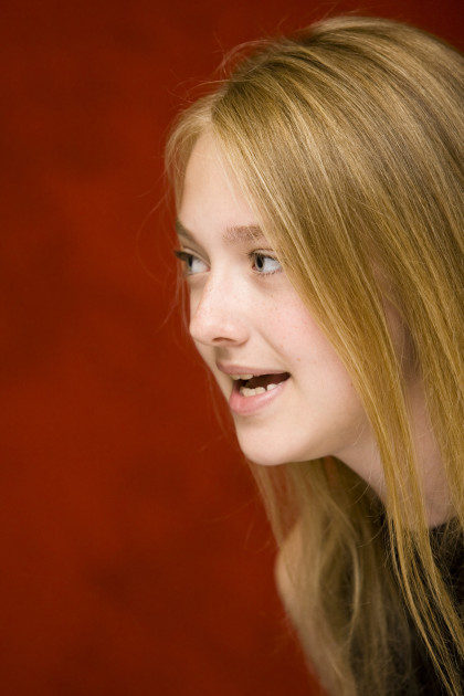 lovely-dakota-portrait-2008-09-11-mq-056.jpg