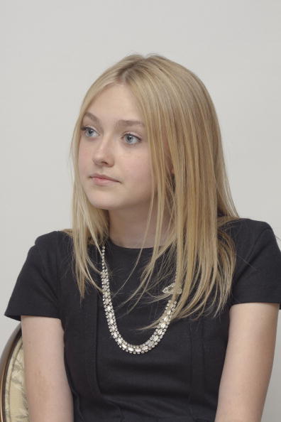 lovely-dakota-portrait-2009-11-06-mq-034.jpg