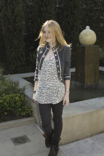 lovely-dakota-portrait-2010-03-11-mq-016.jpg