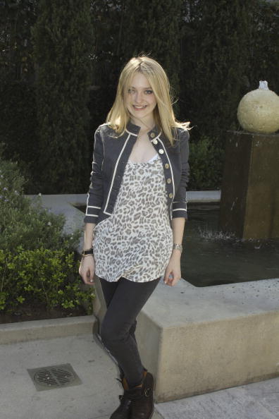 lovely-dakota-portrait-2010-03-11-mq-018.jpg
