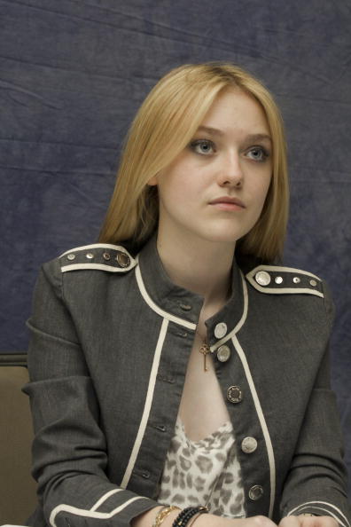 lovely-dakota-portrait-2010-03-11-mq-039.jpg