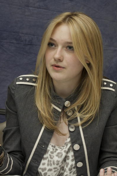 lovely-dakota-portrait-2010-03-11-mq-046.jpg