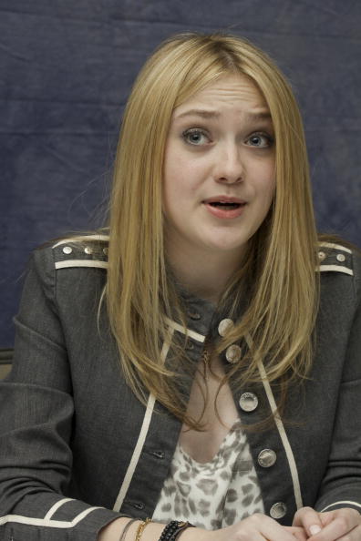 lovely-dakota-portrait-2010-03-11-mq-051.jpg