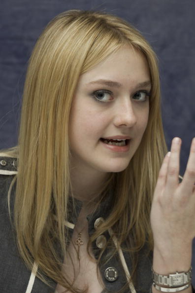 lovely-dakota-portrait-2010-03-11-mq-054.jpg