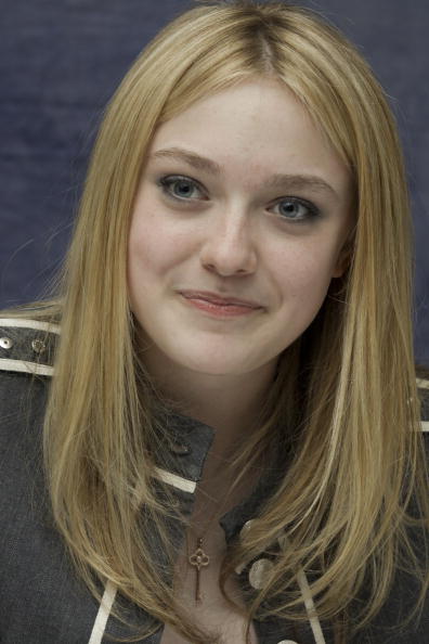 lovely-dakota-portrait-2010-03-11-mq-056.jpg