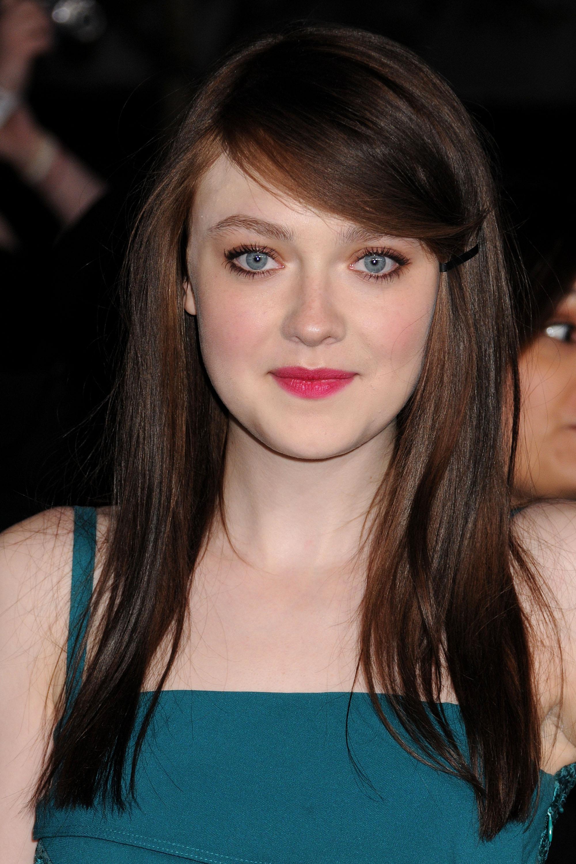 DakotaBreakingDawnPart2Premiere077.jpg
