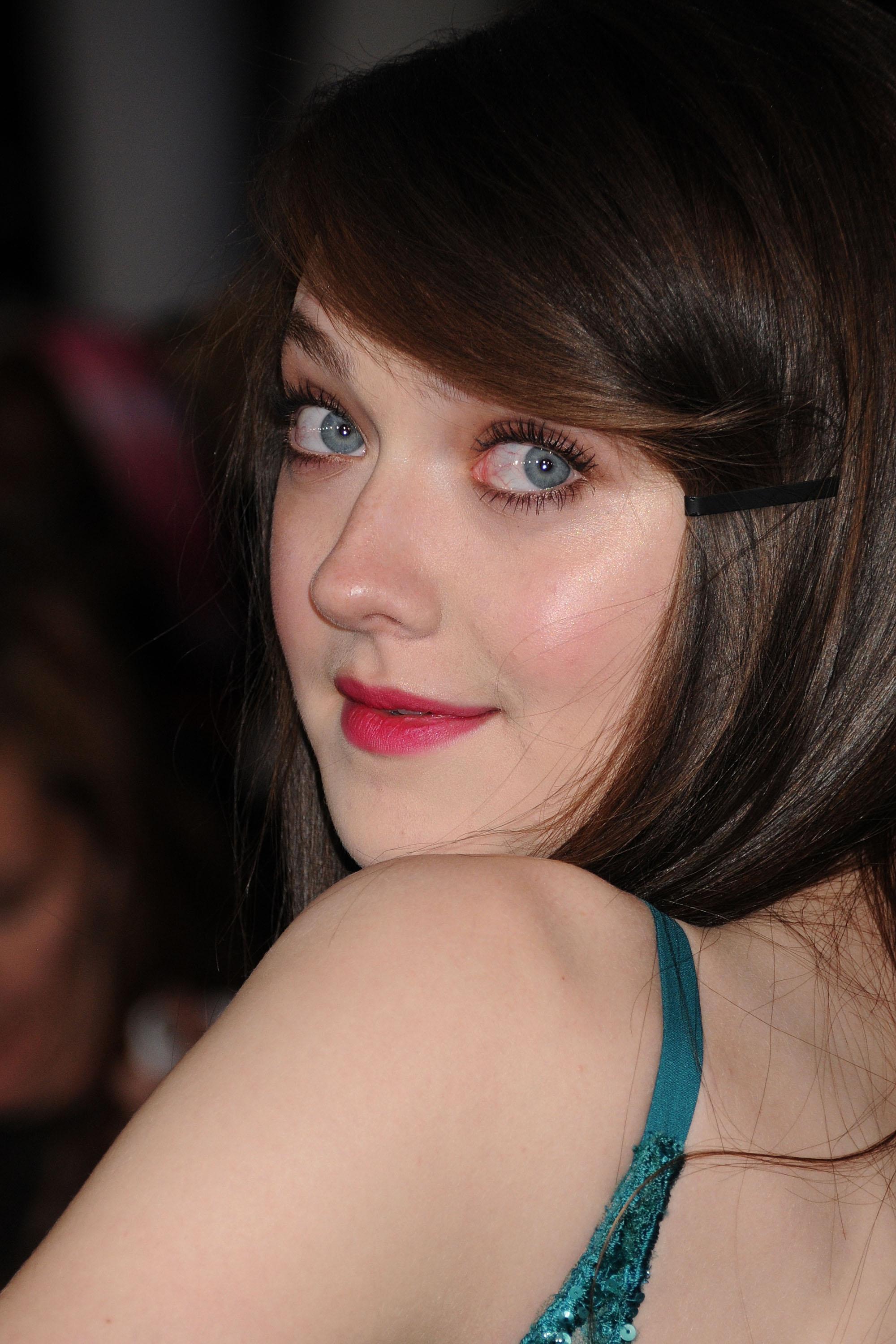 DakotaBreakingDawnPart2Premiere105.jpg