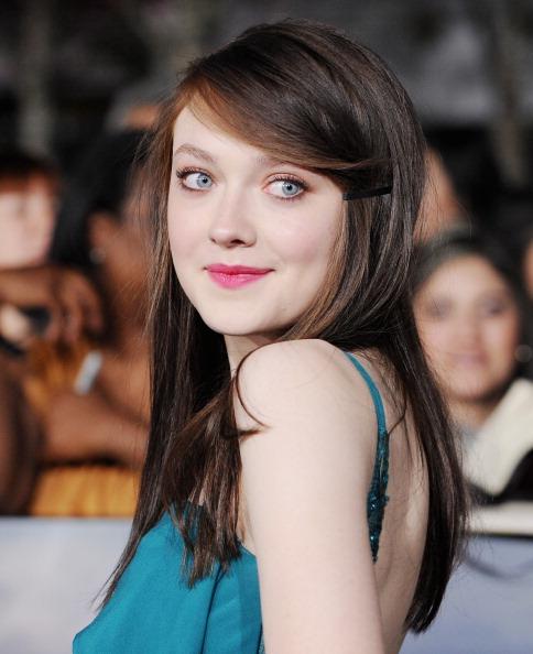 DakotaBreakingDawnPart2Premiere121.jpg