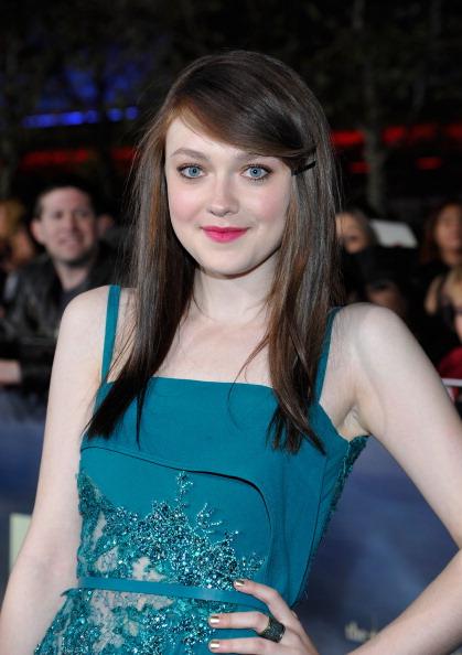 DakotaBreakingDawnPart2Premiere129.jpg