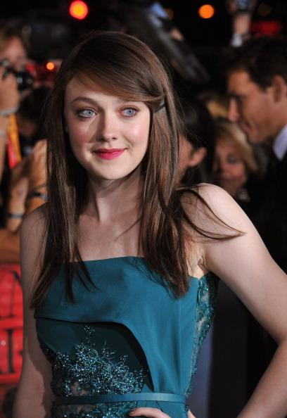 DakotaBreakingDawnPart2Premiere197.jpg