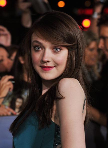 DakotaBreakingDawnPart2Premiere198.jpg