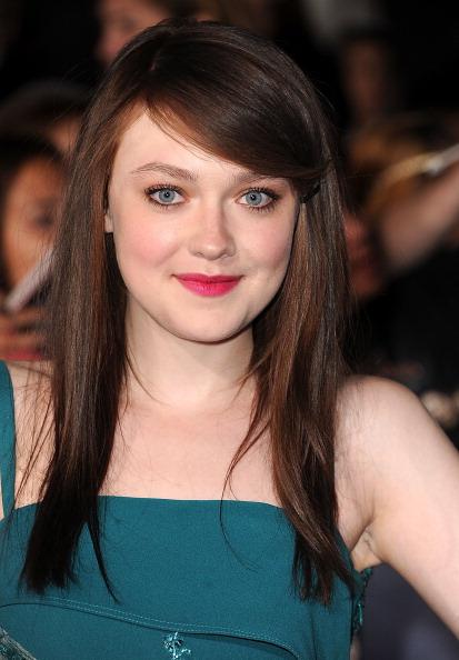 DakotaBreakingDawnPart2Premiere201.jpg