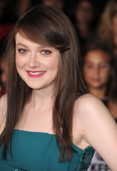 DakotaBreakingDawnPart2Premiere211.jpg