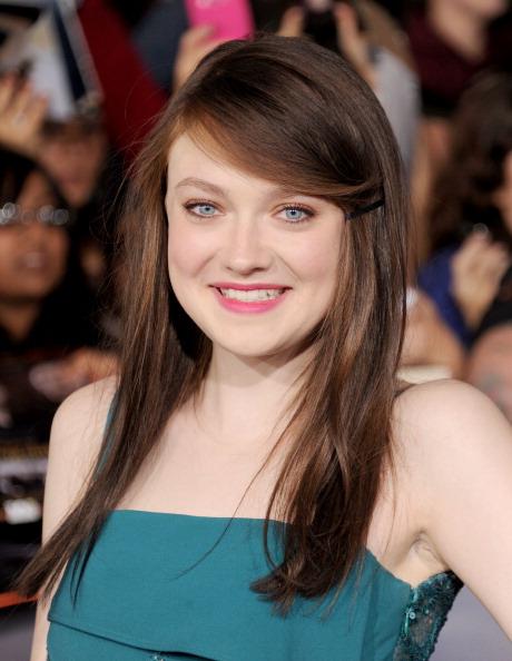 DakotaBreakingDawnPart2Premiere217.jpg