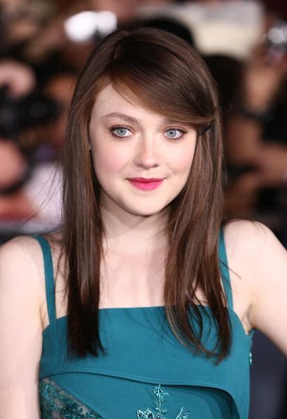 DakotaBreakingDawnPart2Premiere227.jpg