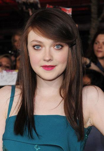 DakotaBreakingDawnPart2Premiere307.jpg
