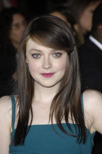 DakotaBreakingDawnPart2Premiere309.jpg