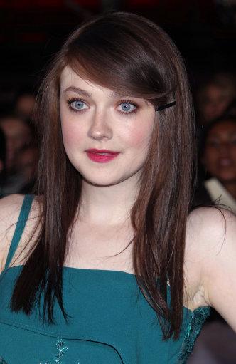 DakotaBreakingDawnPart2Premiere321.jpg