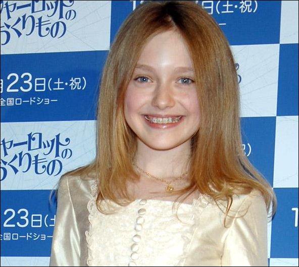 DakotaCWTokyoPremiere010.jpg