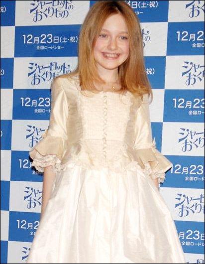 DakotaCWTokyoPremiere012.jpg