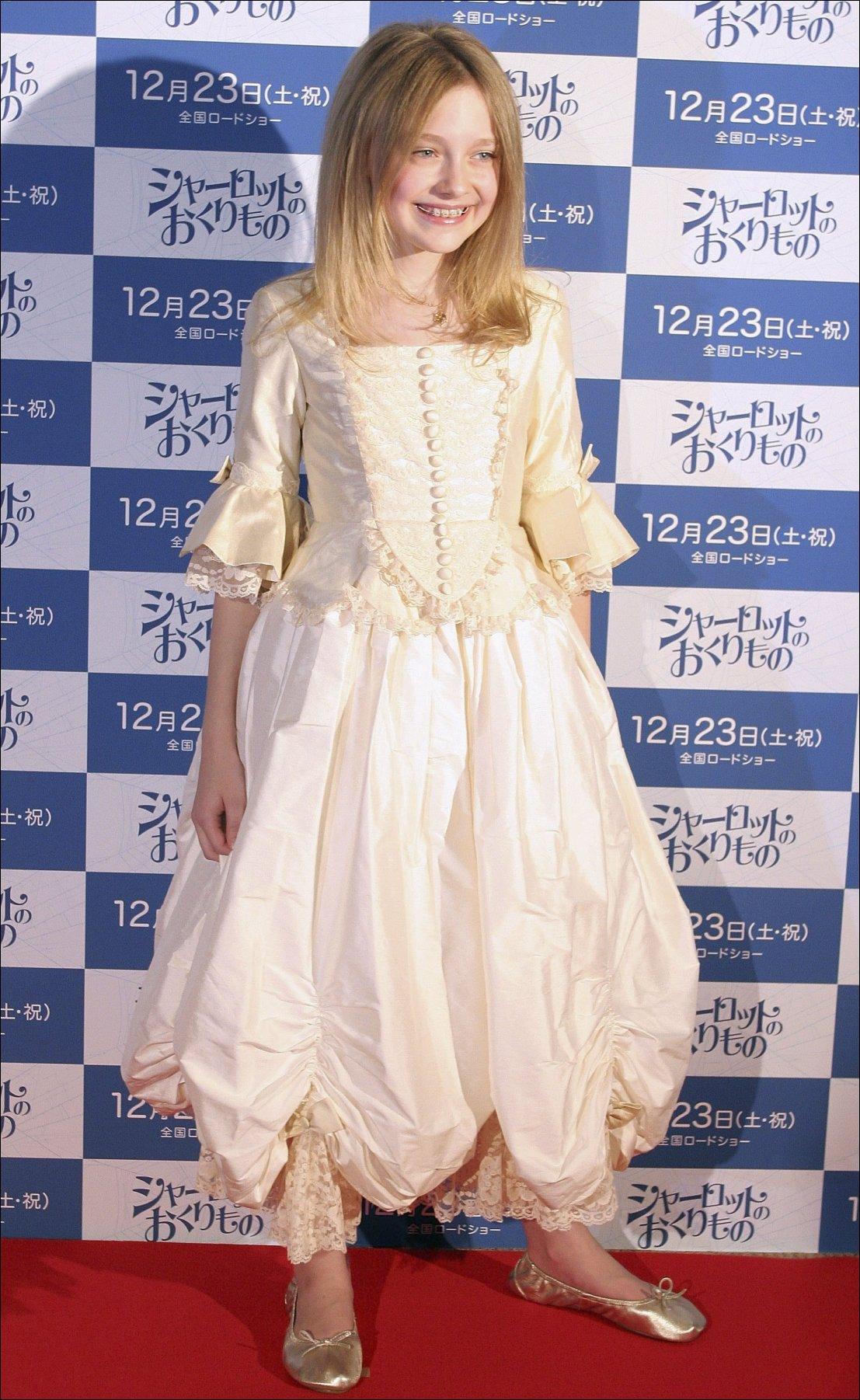 DakotaCWTokyoPremiere044.jpg