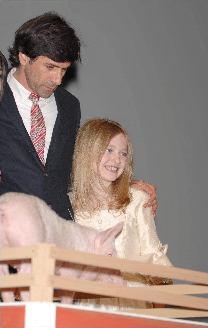 DakotaCWTokyoPremiere063.jpg