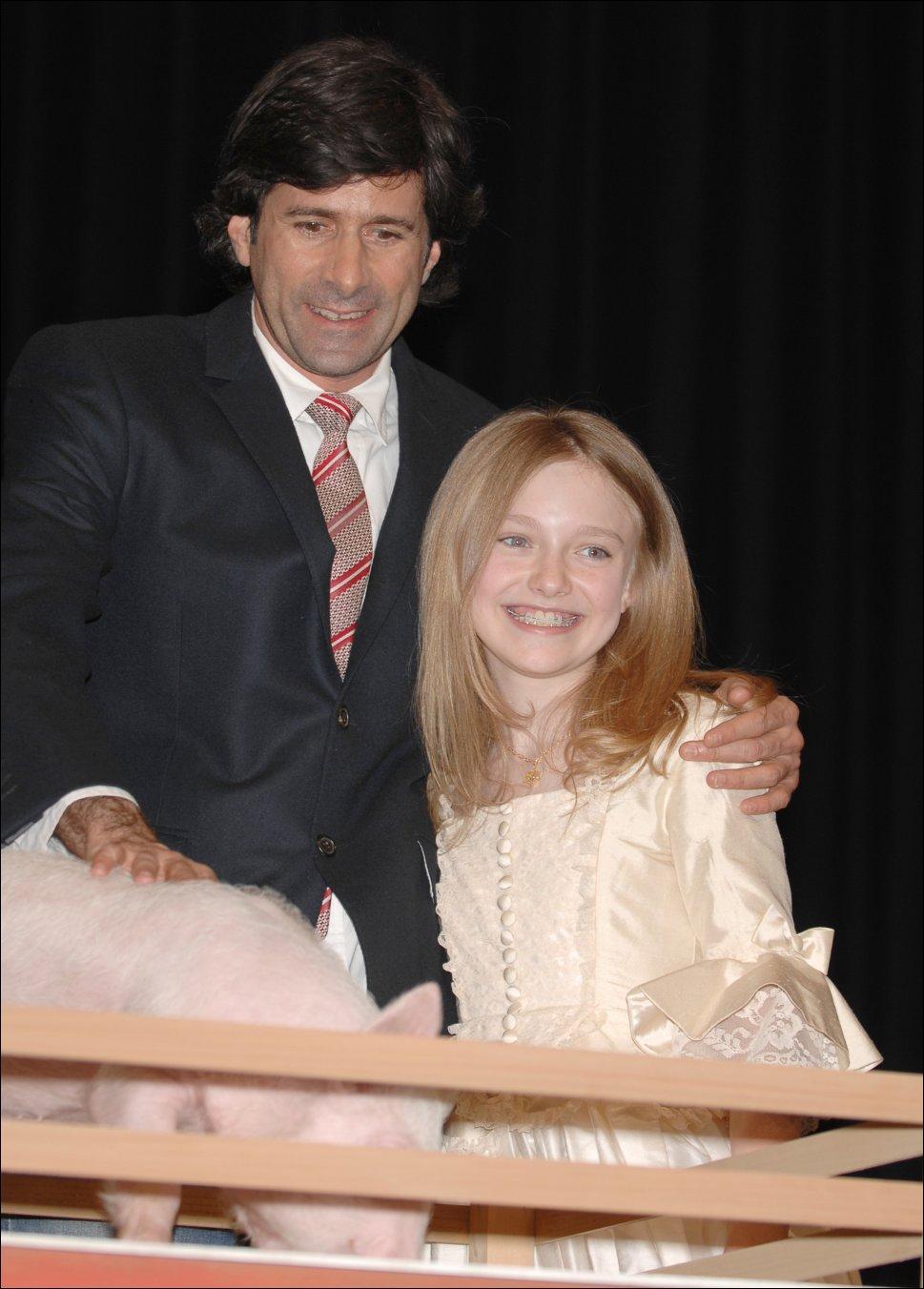 DakotaCWTokyoPremiere075.jpg
