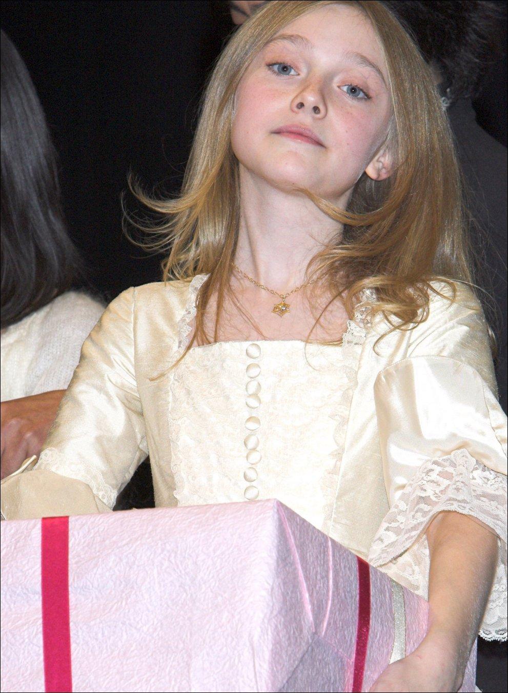 DakotaCWTokyoPremiere082.jpg