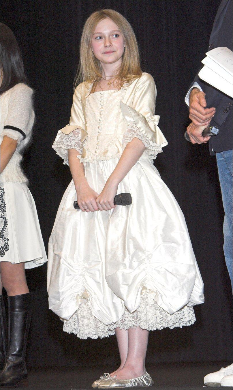 DakotaCWTokyoPremiere103.jpg