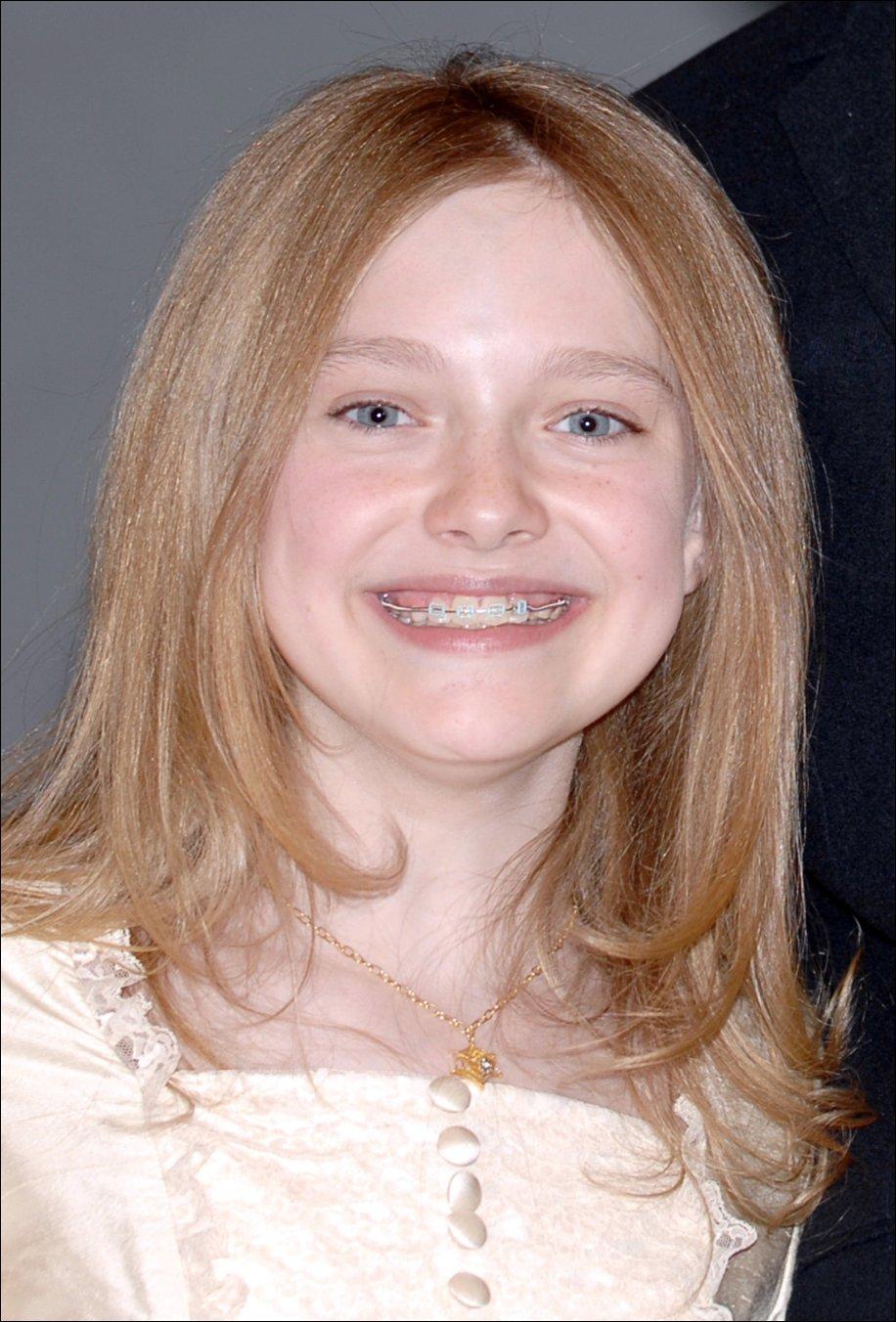 DakotaCWTokyoPremiere107.jpg