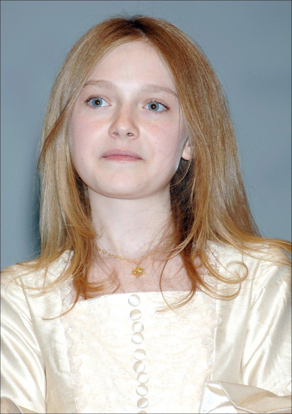 DakotaCWTokyoPremiere116.jpg