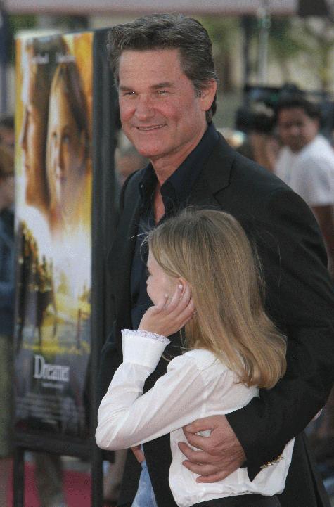 DakotaDreamerPremiere220.jpg