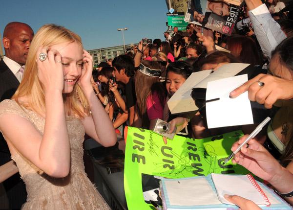 DakotaEclipsePremiereLA014.jpg