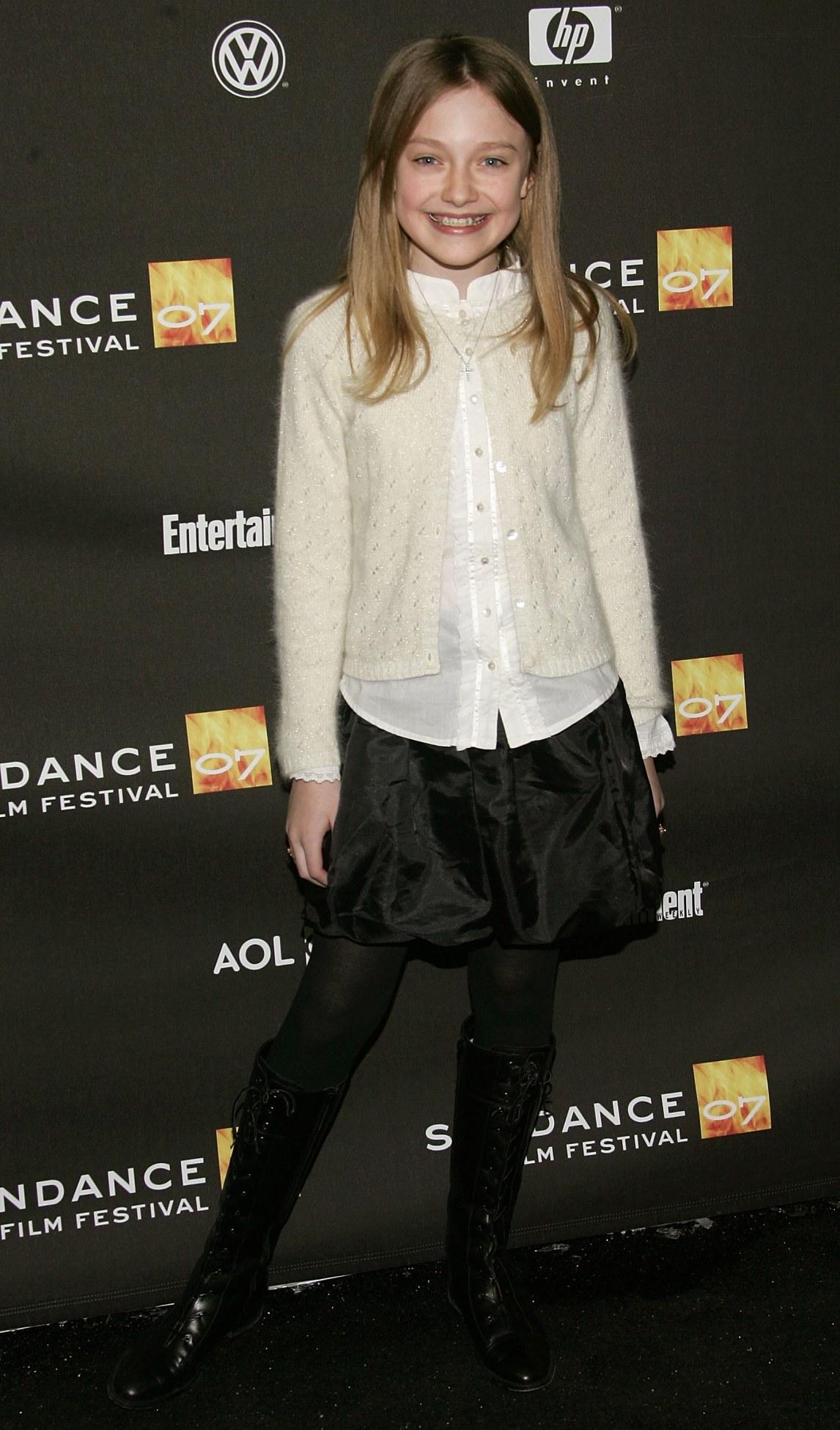 Dakota_HQHounddogPrem039.jpg