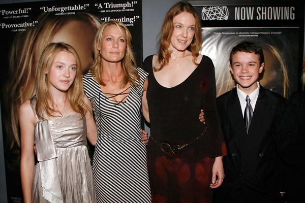 DakotaHounddogNYPremiere035.jpg