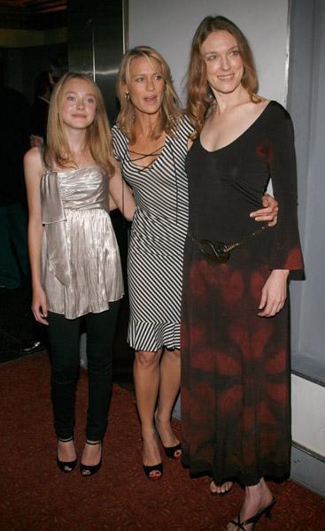 DakotaHounddogNYPremiere040.jpg