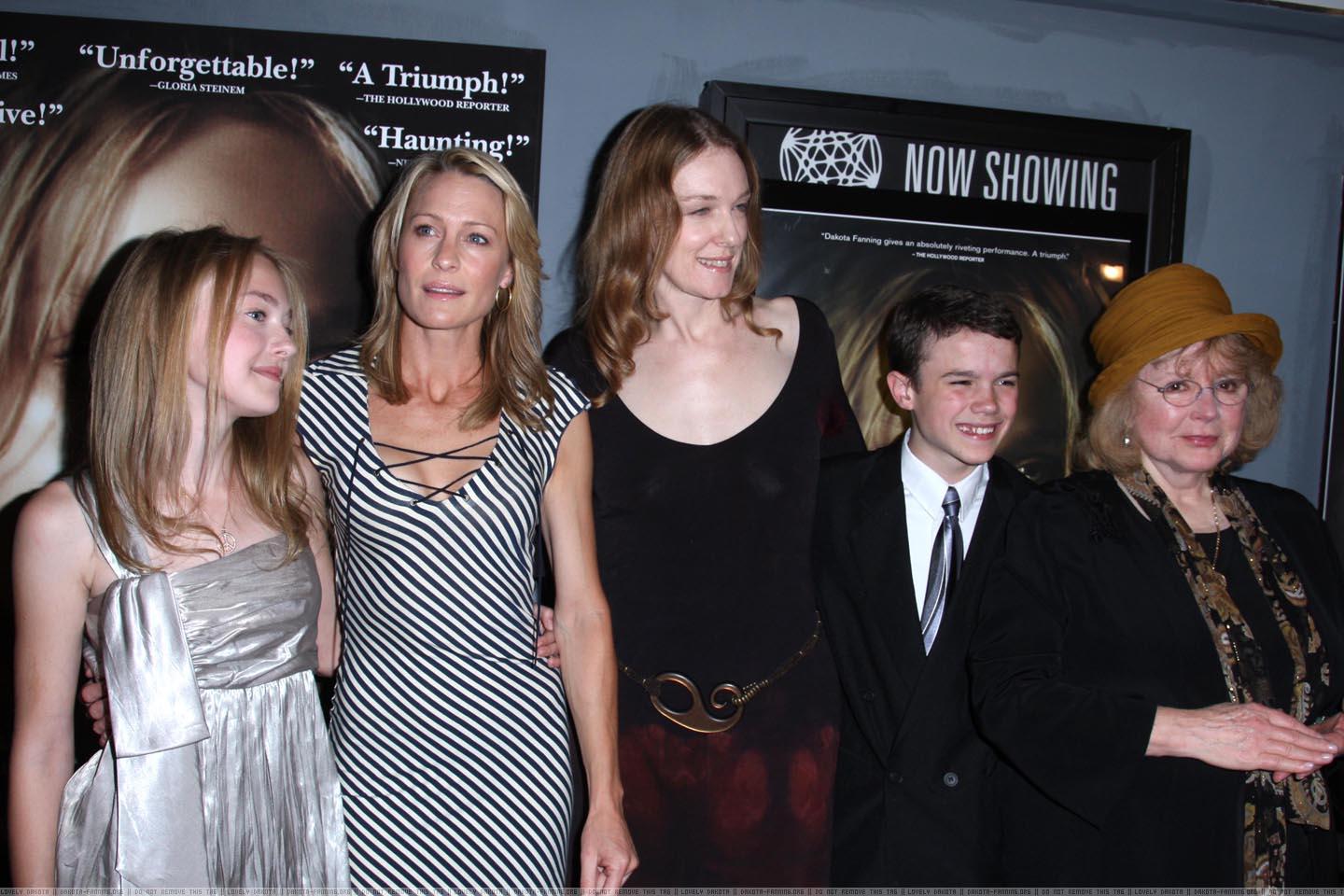 DakotaHounddogNYPremiere133.jpg