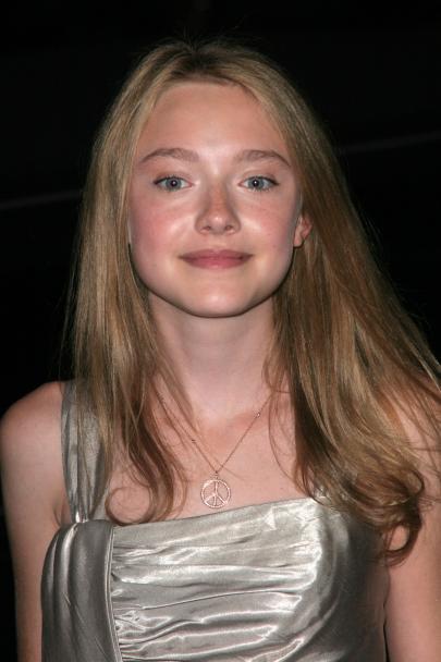 DakotaHounddogNYPremiere244.jpg
