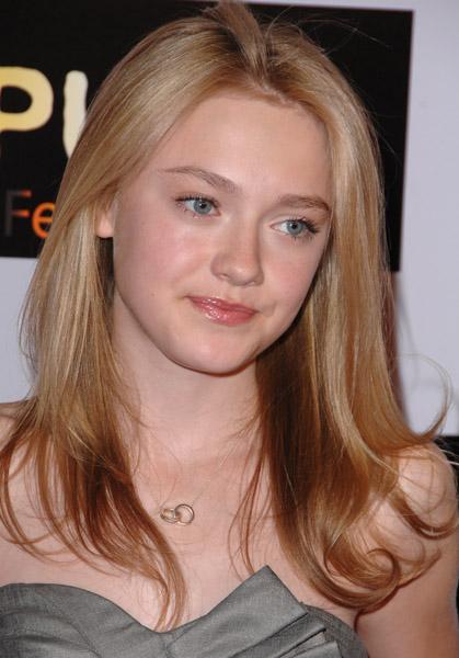 DakotaPushPremiere030.jpg
