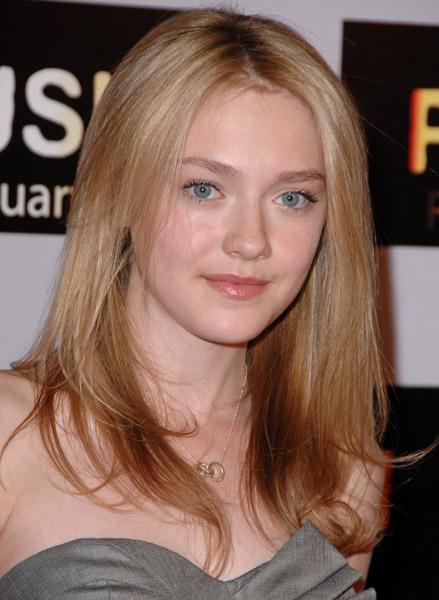 DakotaPushPremiere033.jpg