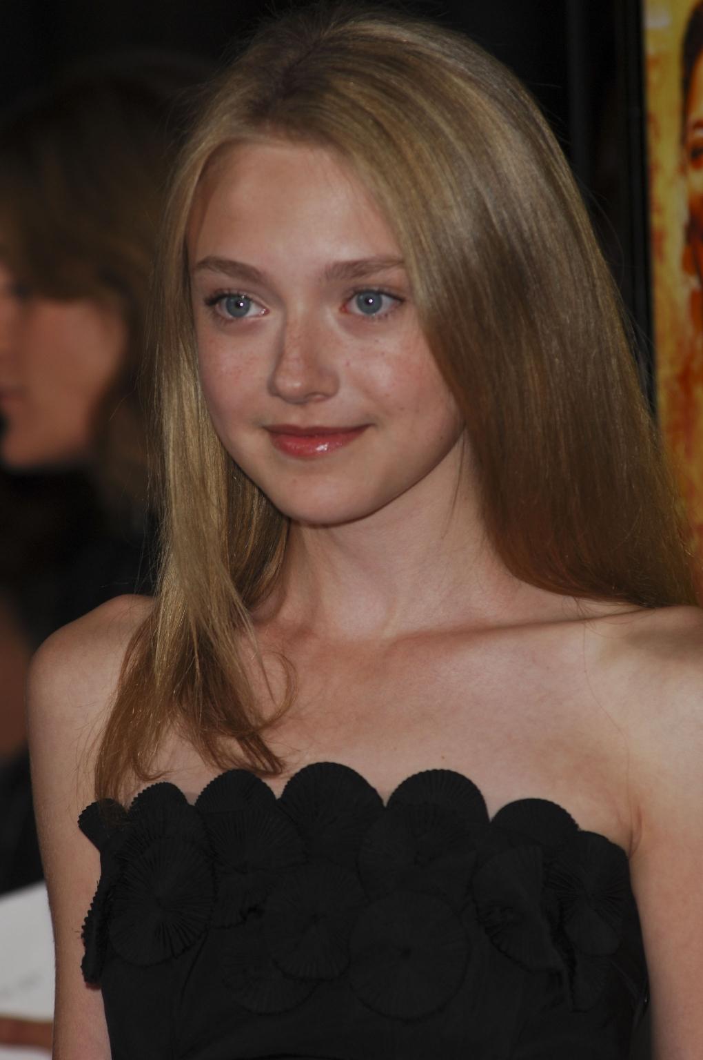 DakotaTSLOBLAPremiere135.jpg