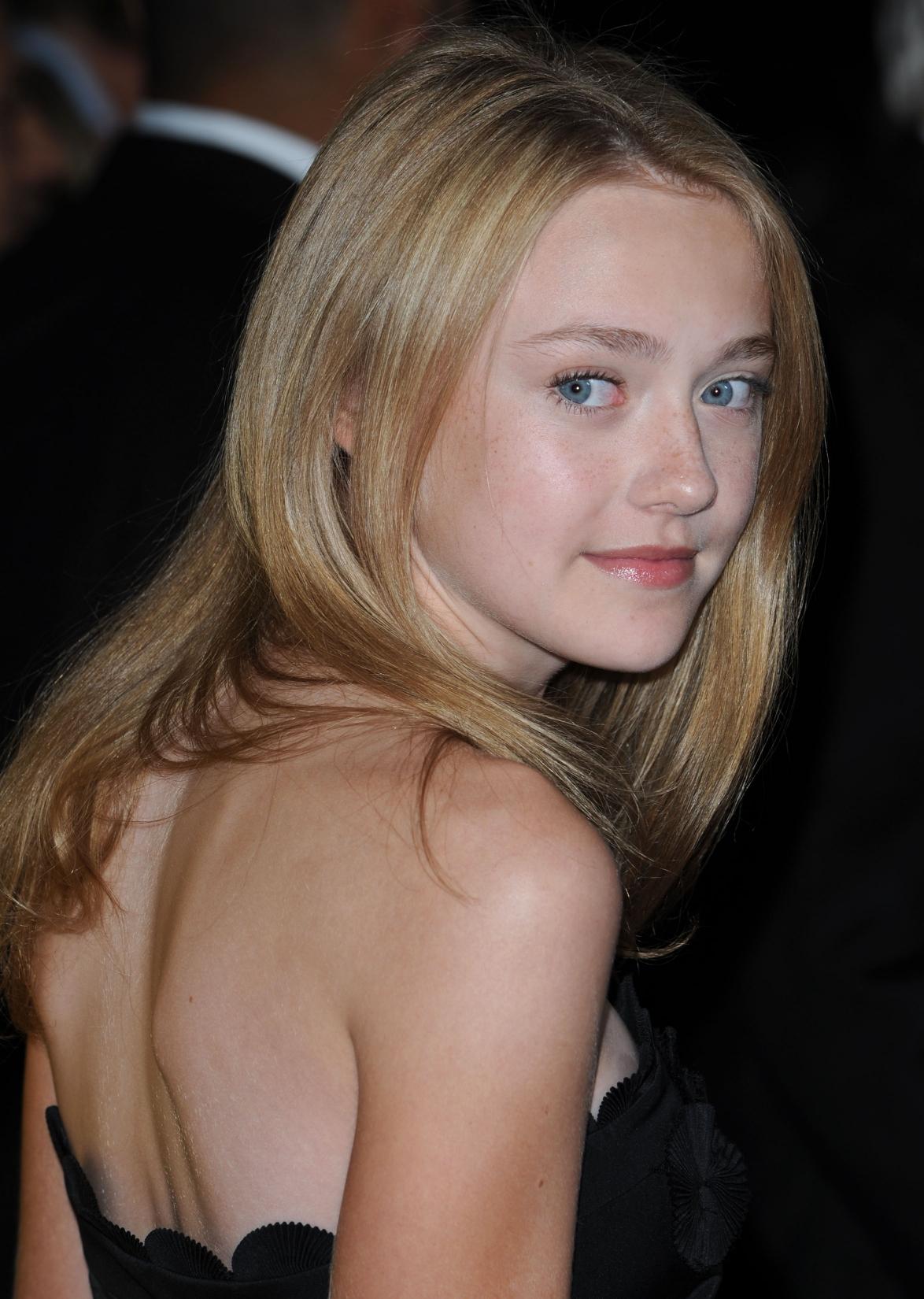 DakotaTSLOBLAPremiere205.jpg