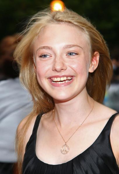 DakotaTSLOBTorontoPremiere066.jpg