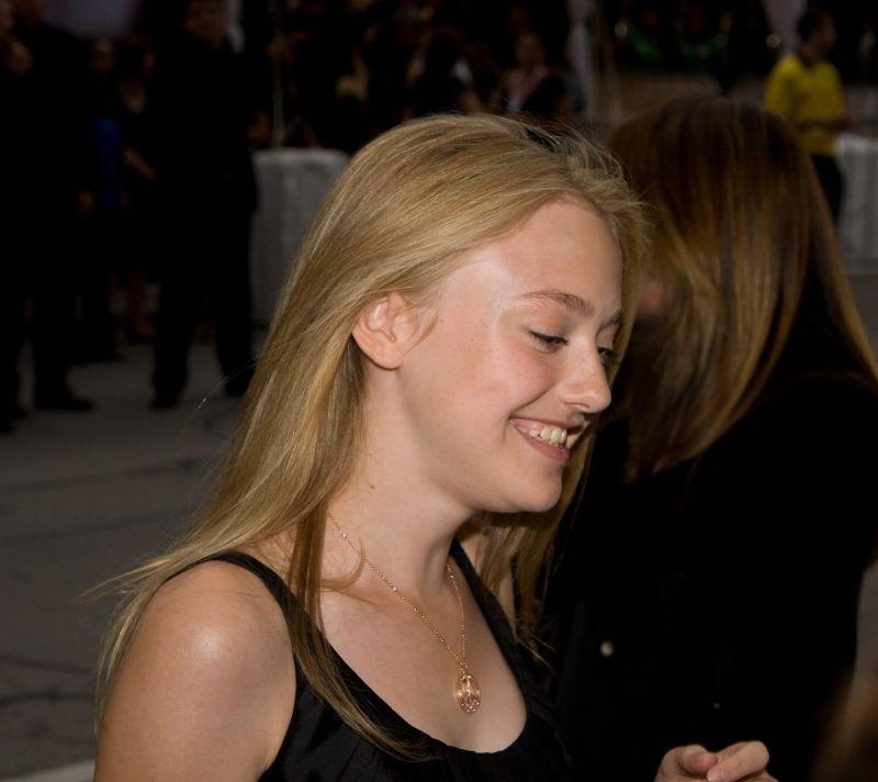 DakotaTSLOBTorontoPremiere083.jpg