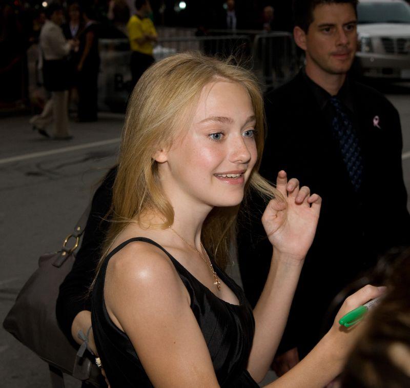 DakotaTSLOBTorontoPremiere086.jpg