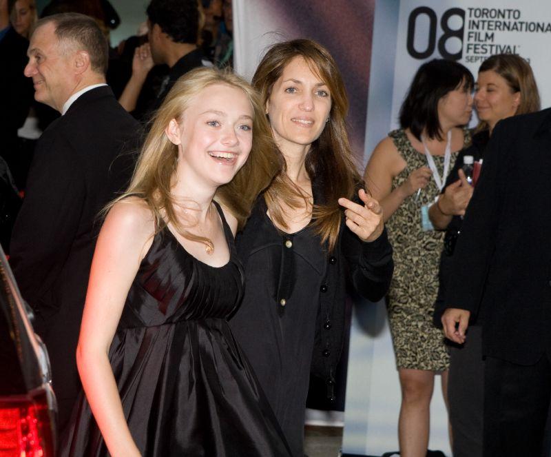 DakotaTSLOBTorontoPremiere088.jpg