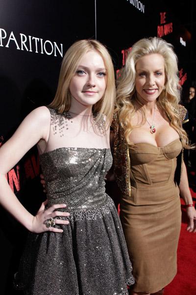 TheRunawaysLAPremiere11march2010029.jpg