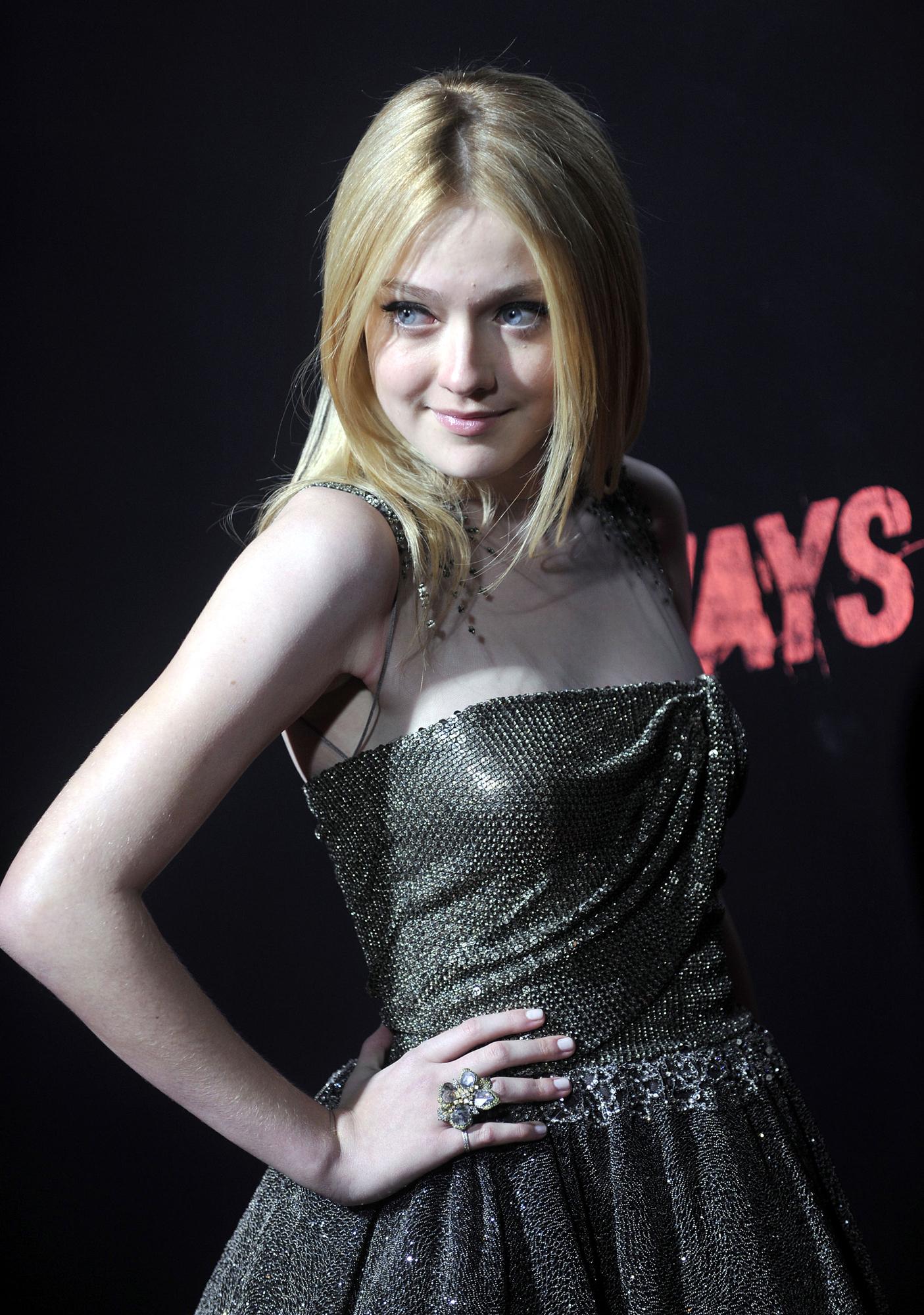 TheRunawaysLAPremiere11march2010057.jpg