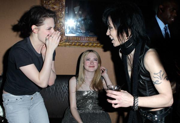 TheRunawaysLAPremiereAfterParty11march2010018.jpg