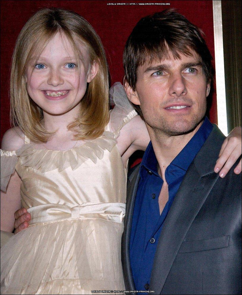 DakotaWOTWNYPremiere049.jpg